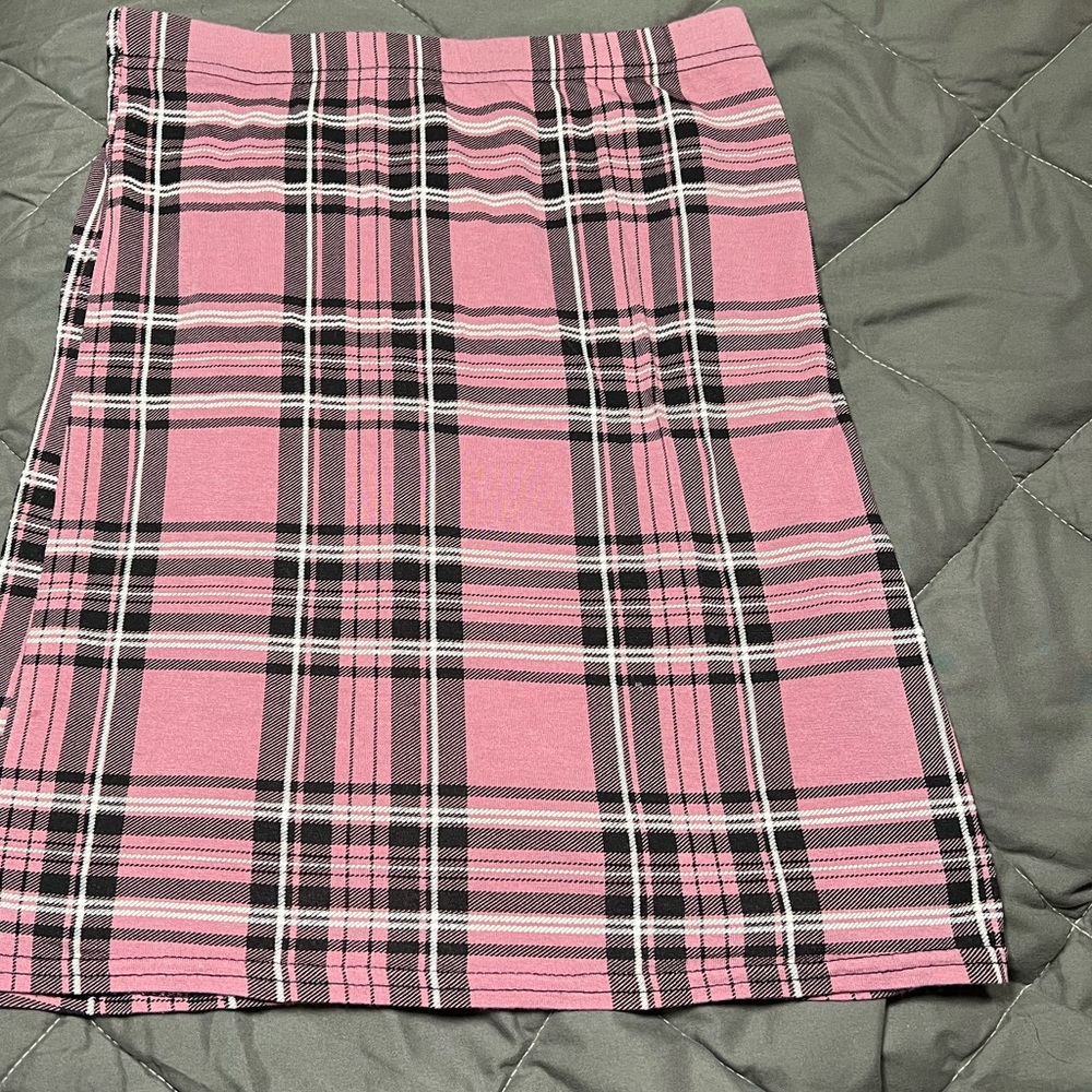 Pink plaid skirt